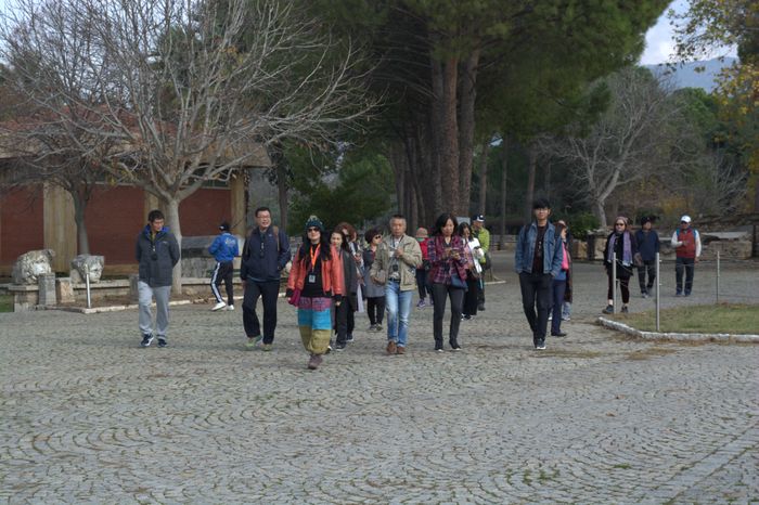 Tevratı ve încili izleyen Kur’an